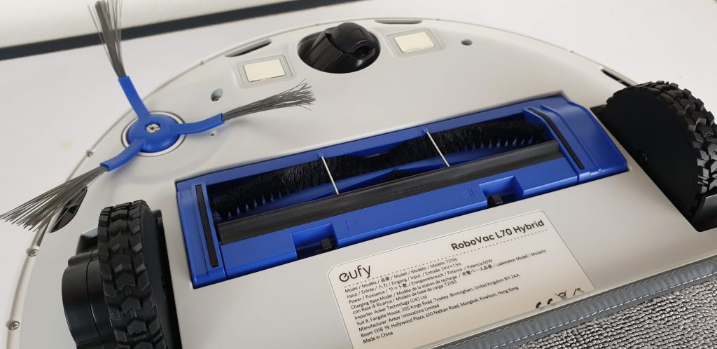 Recensione Eufy RoboVac L70 Hybrid - spazzola rotante raccogli polvere