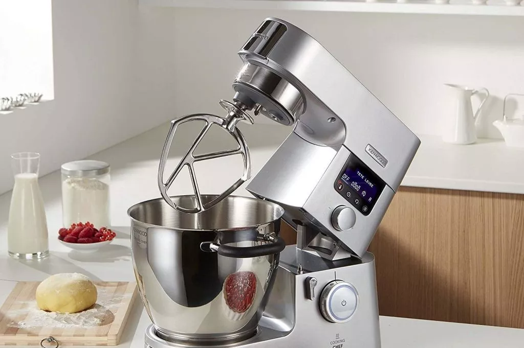 Un robot da cucina semplice