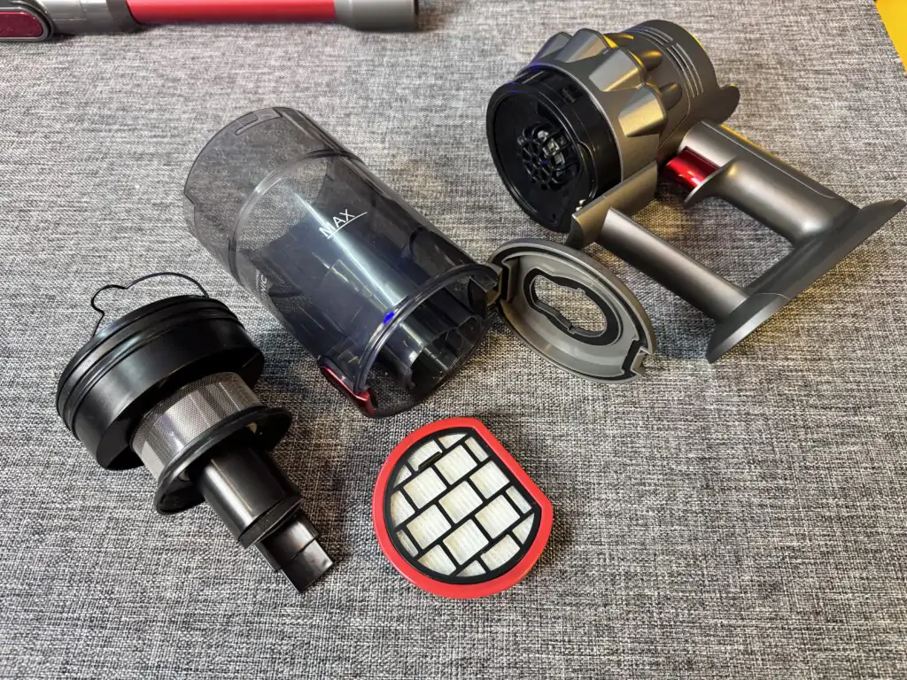 Recensione aspirapolvere Jigoo C500 - componenti filtro e serbatoio