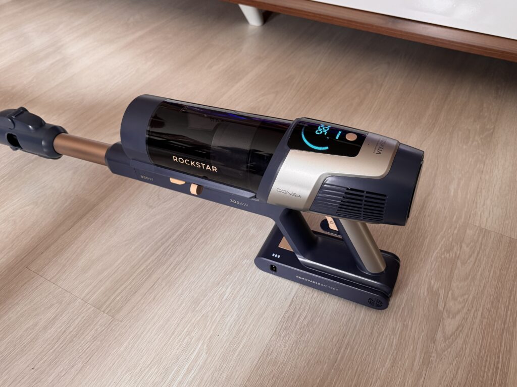 Cecotec Conga Rockstar 11500 - corpo motore e schermo