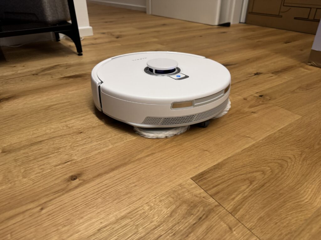 Recensione NARWAL Freo X10 Pro - lavaggio dei pavimenti