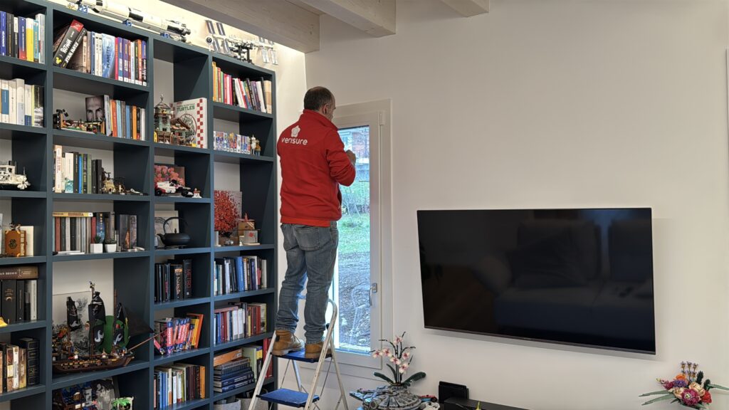 recensione e prova allarme verisure - installazione sensore finestra