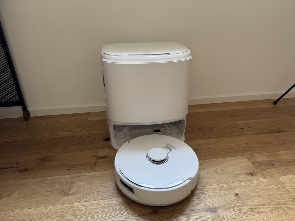 Narwal Freo Z10 Pro - base e robot