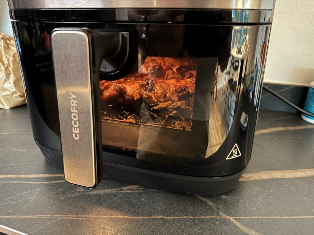 Cecotec Cecofry&Grill DuoHeat 8000 finestra
