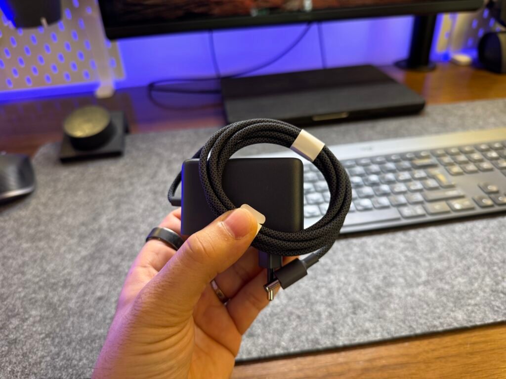 recensione amazon echo studio 2026 - alimentatore